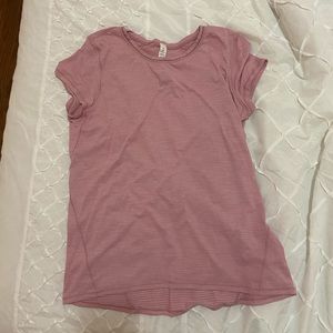 lululemon tee
